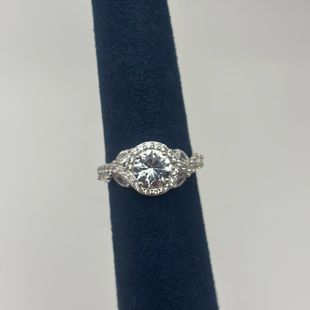 Sterling silver and Cubic Zirconia Ring